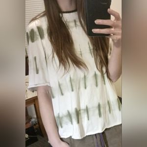 Good Hart Green and White Loose Oversized Fit Tie Dye Blouse Medium